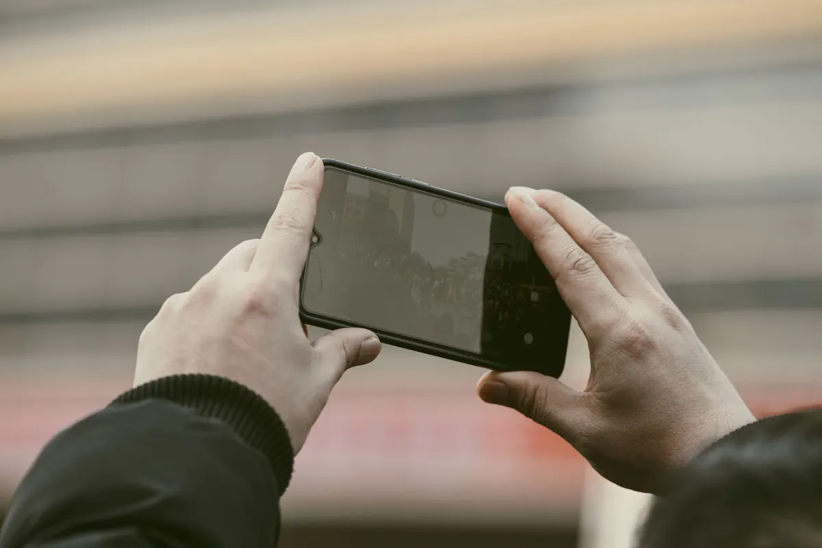 How to Take Better Photos for Your Diary with Just a Smartphone